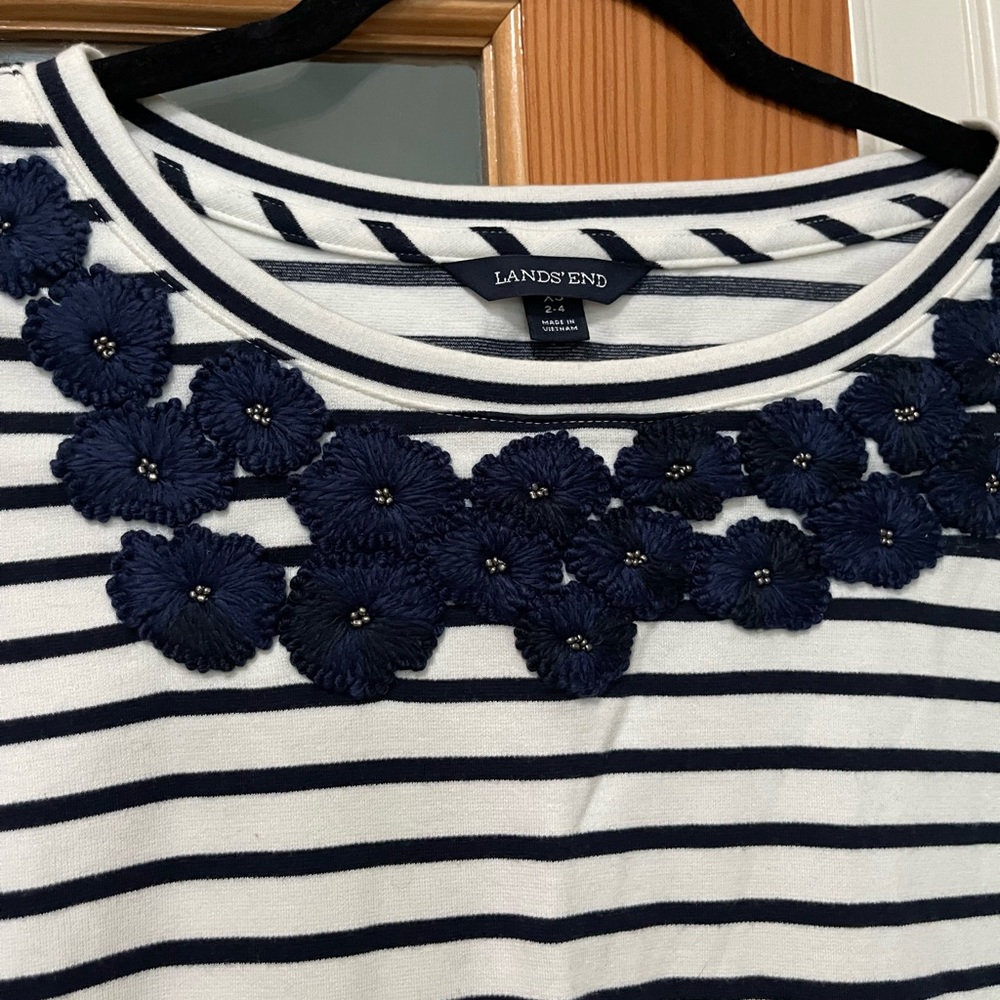 Lands End Navy stripe Embroidered Sweater Tshirt, size XS